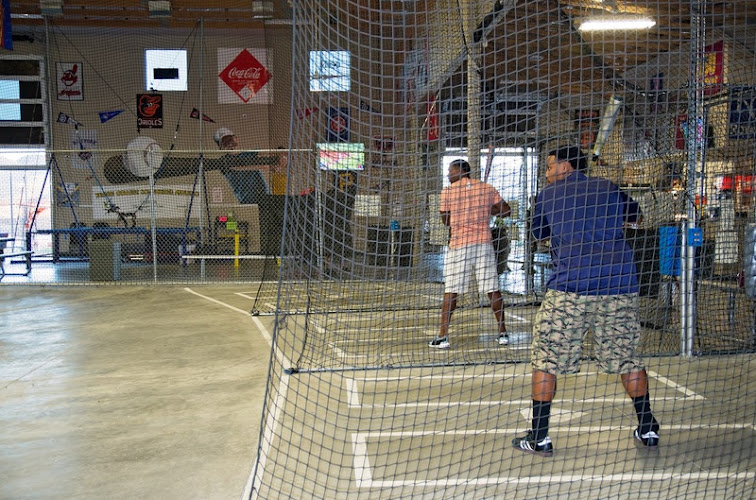 Full Swing Sports Center