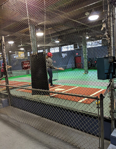 Lefty's Sports Academy